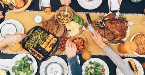 Parents Share Their Favorite Thanksgiving Traditions | CafeMom.com