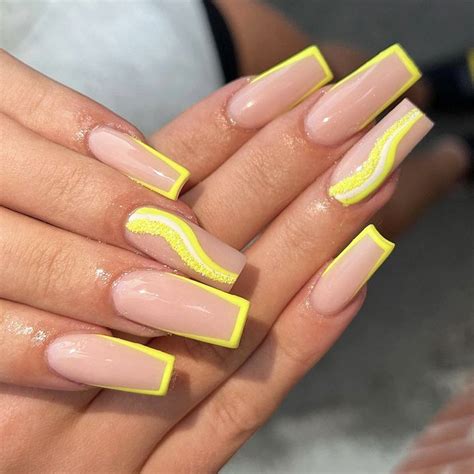 Unghii cu gel: Modele noi de vară | LONCOLOR