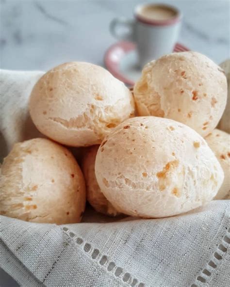 Pão de queijo com polvilho doce - Receiteria