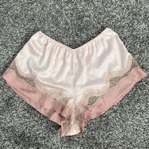 Victoria's Secret Women's Pink Shorts | Depop