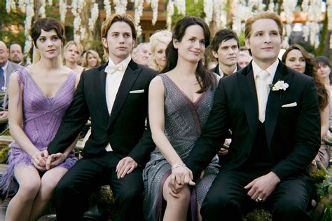 The Twilight Saga: Breaking Dawn - Part 1 Wedding Scene Sneak Peek ...