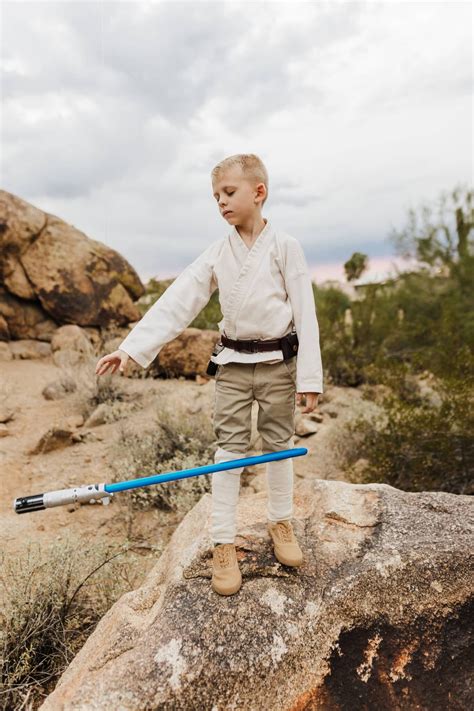 Jedi Costume: Star Wars Family Costume | Jedi costume, Luke skywalker