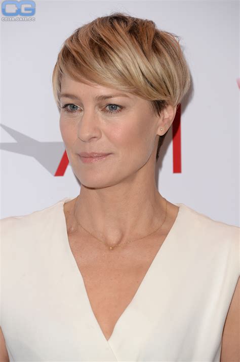 Robin Wright nude pictures from onlyfans leaks and playboy. Sex Scene