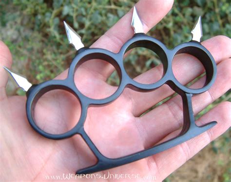 spear spiked brass knuckles black