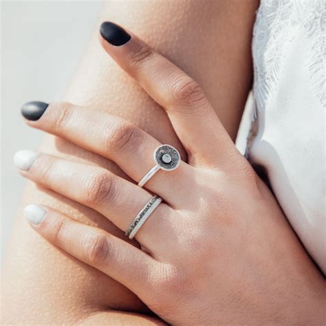 jarred jewellery prices are falling for the holiday season 4