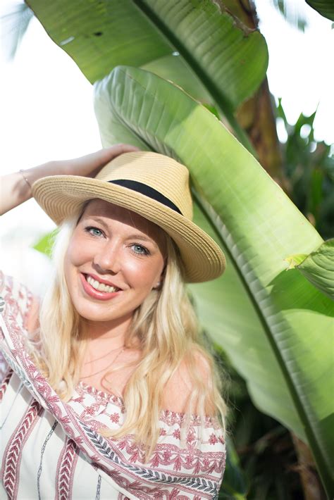 EVERYTHING YOU NEED FOR THE PERFECT BEACH HOLIDAY - Mediamarmalade