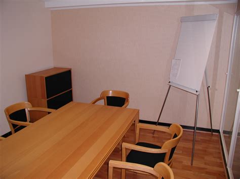 How to Reach Space Waye Recycling Centre in Feltham 8