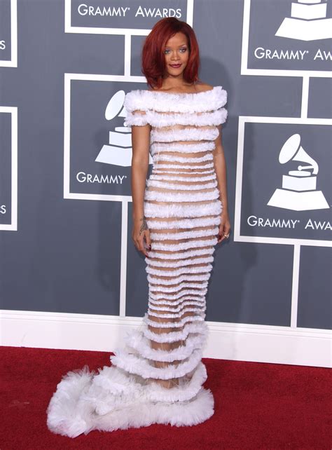 Grammy Awards 2015: A Look Back At Some Of The Most Naked Grammy Outfits!