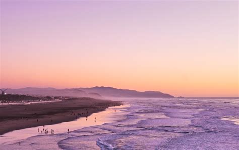 Scientists explain why 35 c to f is the perfect beach weather 4