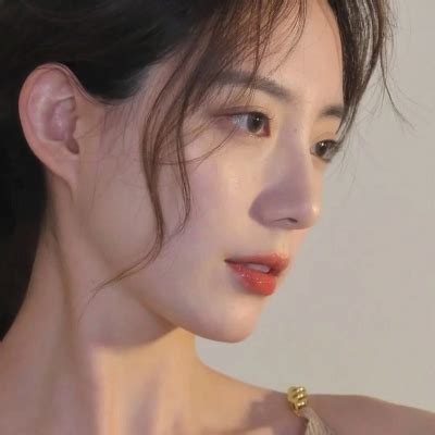 漂亮的高质量女生头像真人版图片_女生头像_头像控