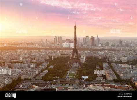 panoramic view paris eiffel tower  res stock photography  images