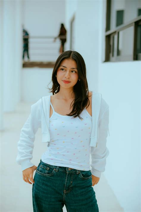 Latina Nude Women Photos, Download The BEST Free Latina Nude Women