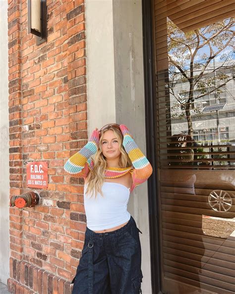 Pressley Hosbach 05/08/2023 • CelebMafia