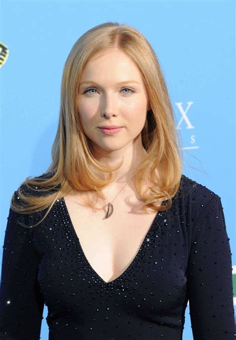 Molly quinn – Artofit