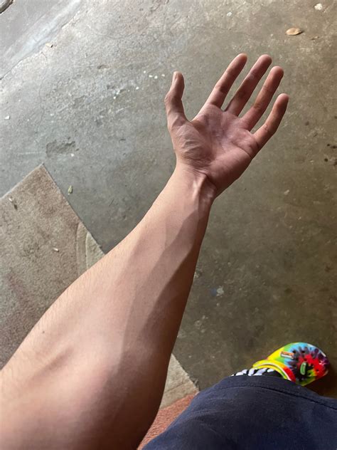 Got the gorilla grip. : r/ManHands