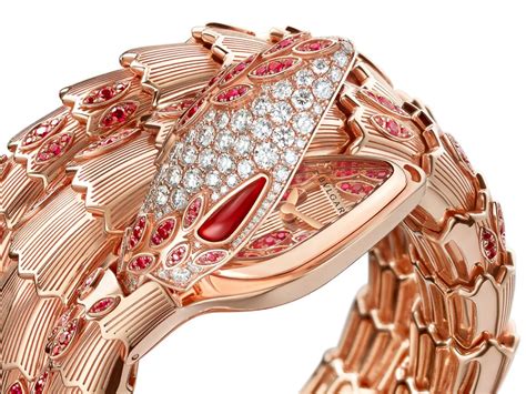 Lalique: The Brand That Combines Luxury Art & Fragrances - The Chic Icon