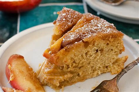 Cosmic Crisp® Apple Olive Oil Cake