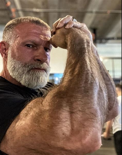 For Lovers Of Hairy Daddy Bears.... on Tumblr