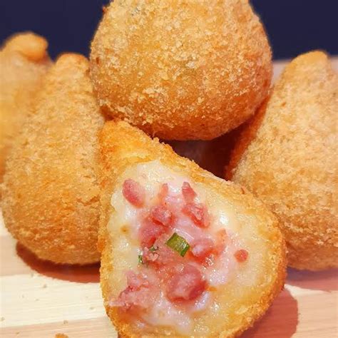 Coxinha De Presunto E Queijo - Coxinha de queijo e presunto