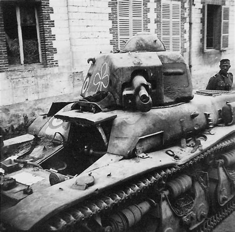 Подбитые/брошенные французские танки 1940 г: foto_history — LiveJournal