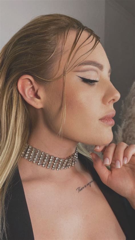 Макияж на фотосессию | Hair stylist, Makeup