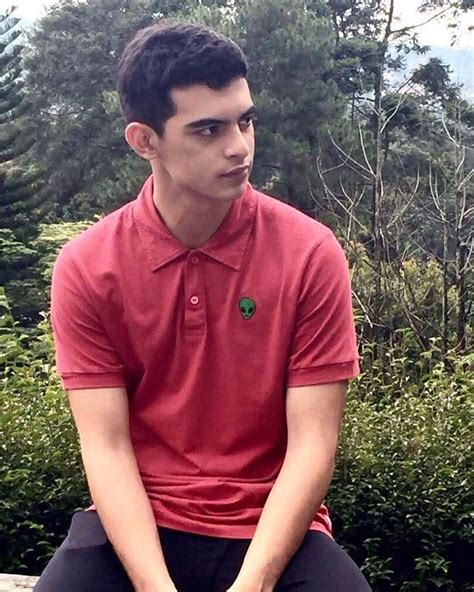 Cowok Ganteng Indonesia Yang Bukan Artis - All About Cow Photos