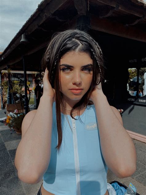 Celeste - celepamio - modelo argentina 1 - ColorMusic