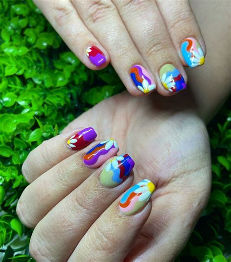 Get Artsy with 30 Aesthetic Nail Designs for 2024