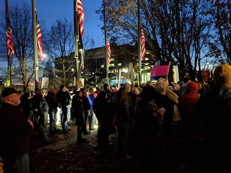 Residents are asking why post office bellingham wa lines are long 3