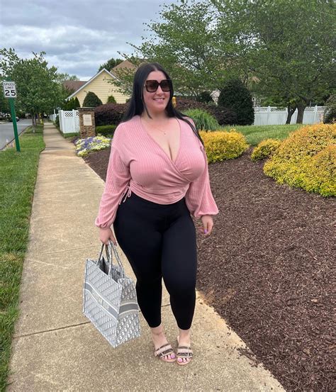 Lauren💕 on Twitter: "Busy bee🐝 https://t.co/vzpwb9Dzwn" / Twitter