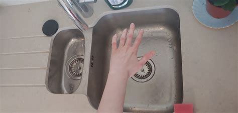 Wolfabelle on Twitter: "everyone is saying I have a tiny sink, this is