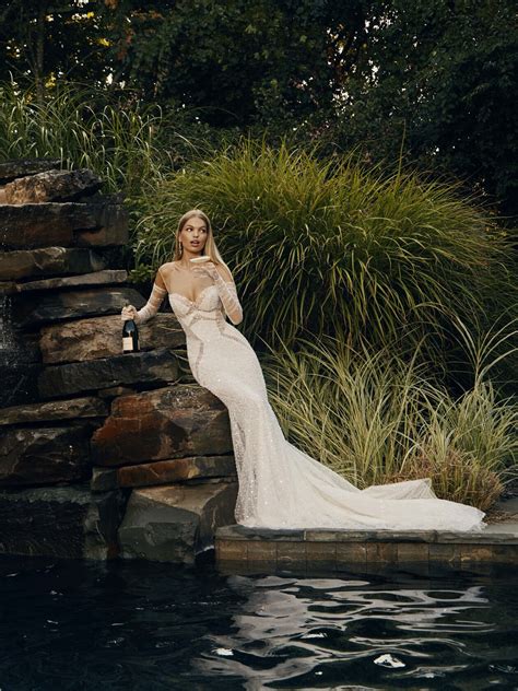 Daphne Groeneveld Sexy In Wedding Dress (18 Photos) - FappeningTime