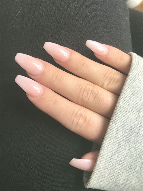 Stylists explain how to maintain acrylic nails coffin shapes