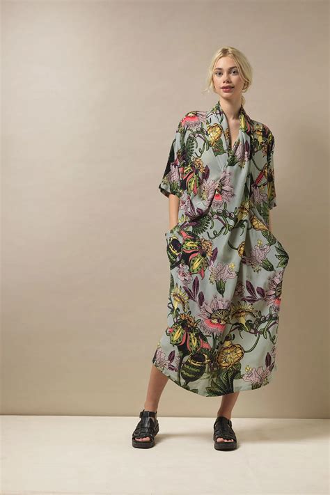 One Hundred Stars Rachel Dress Eccentric Blooms Putty – Armed & Gorgeous