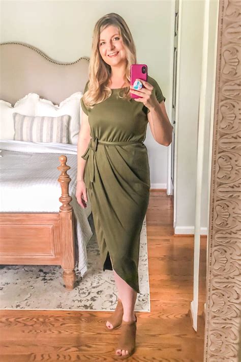 How To Hide Stomach Pouch at Emily Marsh blog