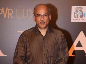 sooraj barjatya age wife children family biography