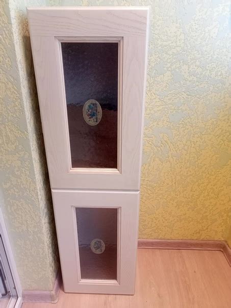 Продаю кухонный шкаф с фасадом Нэнси ( массив ясеня) . Размеры: высота ...