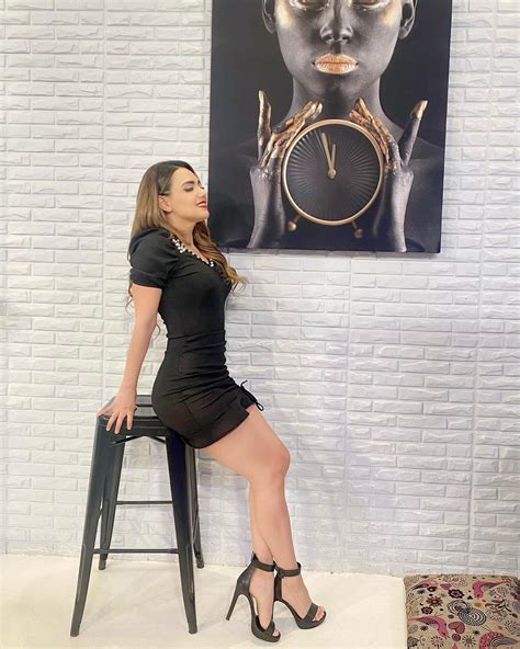 Tania Gomez-Weather Girl on Cada Mañana Azteca 7 in Mexico : r/hot