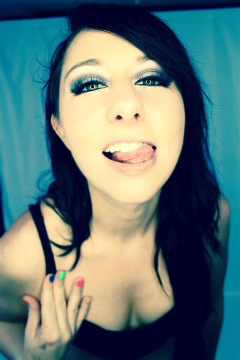 DakotaCharms Content | APClips.com