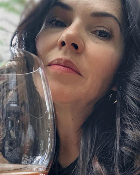 Kelly Amorim (@kellyaabarbosa) • Instagram photos and videos