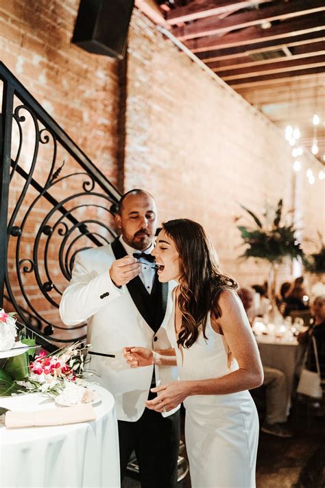 2021 Jennifer and Todd Green and White Wedding Reception - NOVA 535