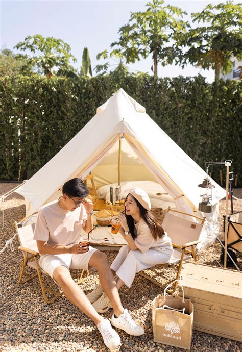 Oakland Cafe Bangkok Is A Modern Nature Cafe With Glamp-Site Theme