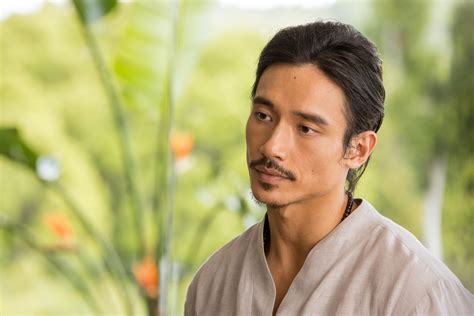 'Nine Perfect Strangers': Manny Jacinto Shares How He Achieves Wellness