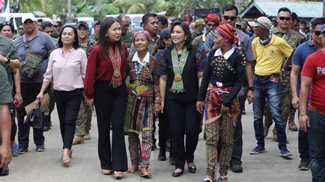 Vice President Leni Robredo Visited For The Second Time The Weavers Of ...