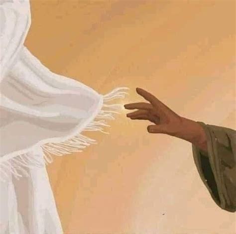 tan solo pudiera tocar el borde de su manto