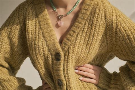 The 12 Different Types of Cardigans - Threadcurve