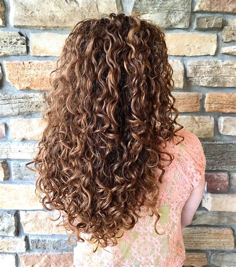 6+ Long Naturally Curly Hairstyles - Hairstyle | Haircut Trend