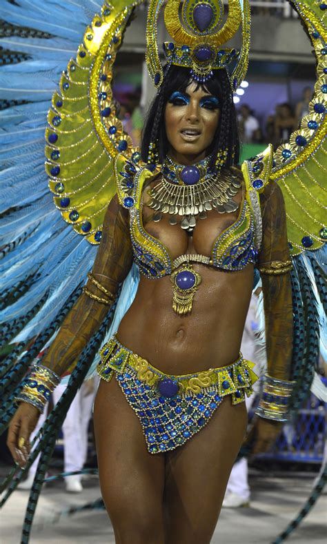 Pictures: Rio de Janeiro carnival 2015 rocks to the beat of Samba