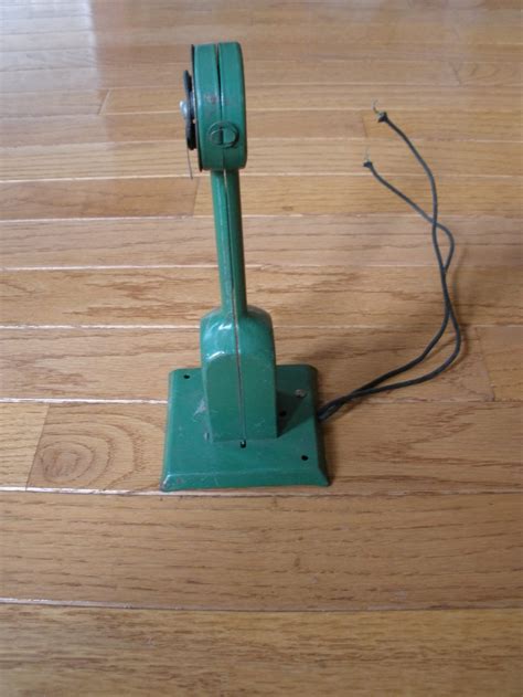 1920s RAILROAD TRAIN LOLLIPOP STYLE SIGNAL LIGHT – Locomotive Signal
