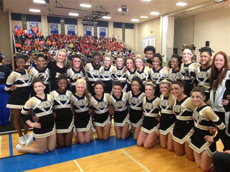 Joliet West High School Varsity Cheerleaders Head to State Competition ...